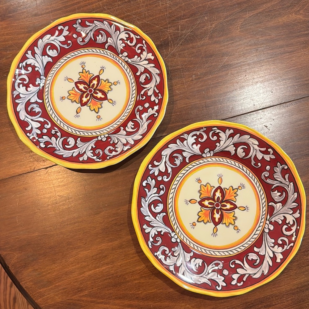 NWT Le Cadeaux Melamine Malaga Red 9” Salad Plate Set of 2 NEW EXCELLENT